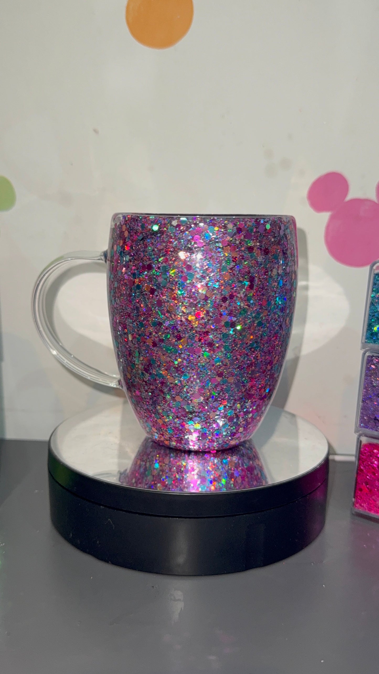 No-globe glass mug