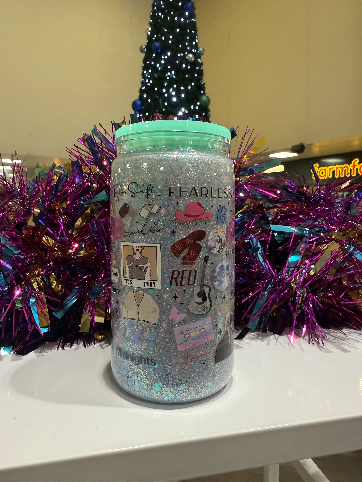 Swiftie no globe acrylic can