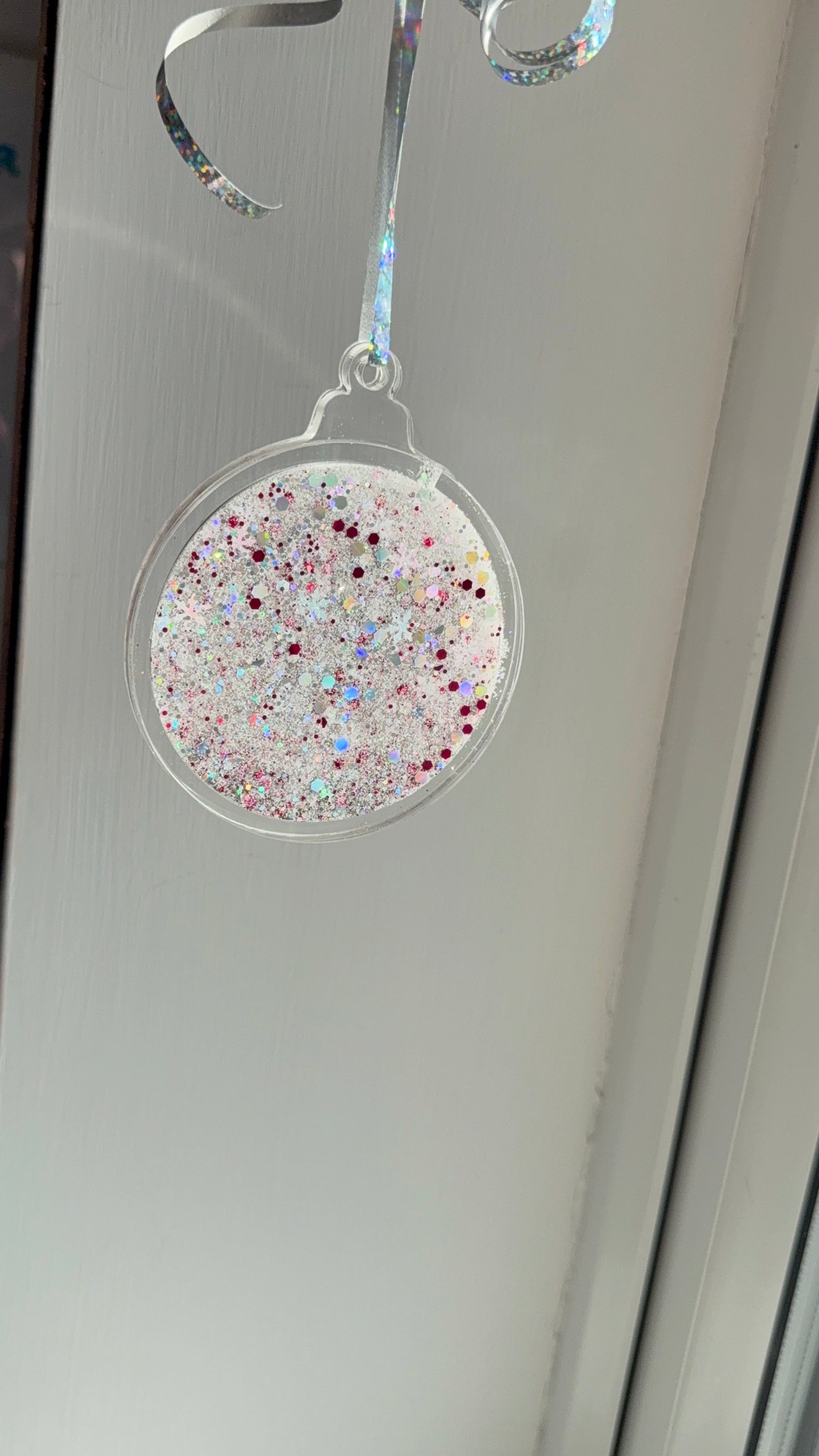 NEW SNOWGLOBE BAUBLE
